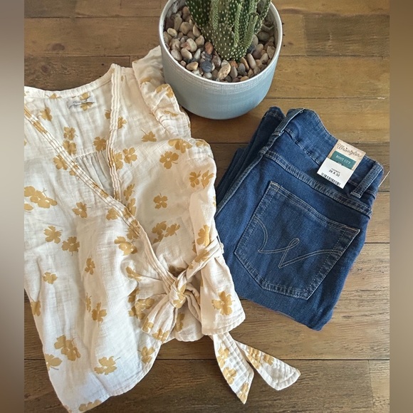 WRANGLER Women’s Boot Cut Jeans Western Mid Rise Stretch Blue Wash 28X32 - Picture 5 of 17